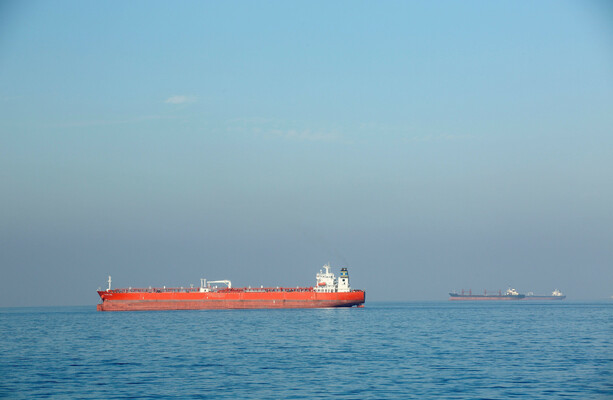 Oil prices plunge as Strait of Hormuz to reopen under Iran and US deal - The Journal
