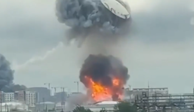 Massive explosion at Moscow oil refinery as Ukraine launches biggest drone attack in years - The Journal