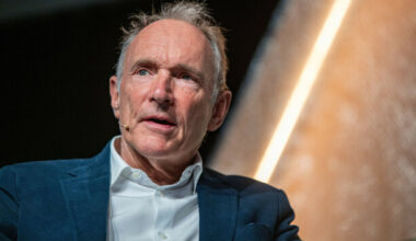 'We have the power to change the internet for the better', says the World Wide Web inventor