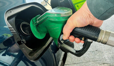 Oil prices expected to remain 'well above' pre-war levels over the next year, say ESRI - The Journal