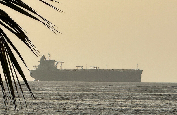 Hormuz evacuation suspended after attack in Gulf of Oman · TheJournal.ie