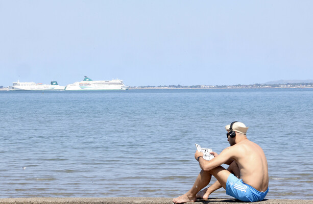 Cooler weather returns after record-breaking heat as rain spreads across Ireland - The Journal
