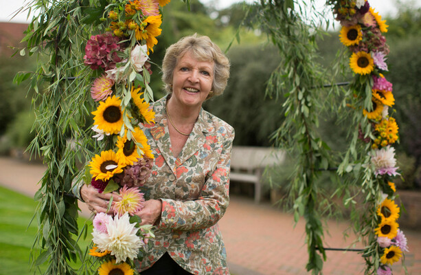 Penelope Keith, star of classic British sitcom The Good Life, has died aged 86 - The Journal