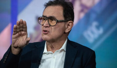 Economist who predicted 2008 recession walks back his biggest conviction