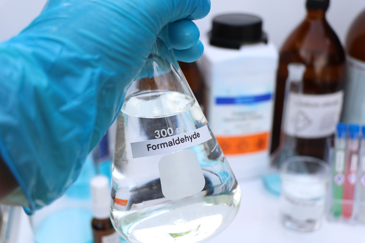 formaldehyde in glass, chemical in the laboratory and industry