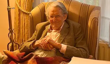 Dr Max Graham