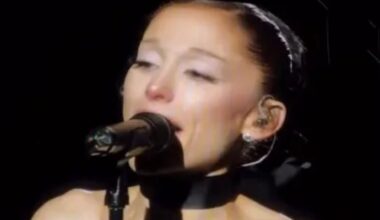 Heartbreaking moment Ariana Grande breaks down in tears and sobs onstage