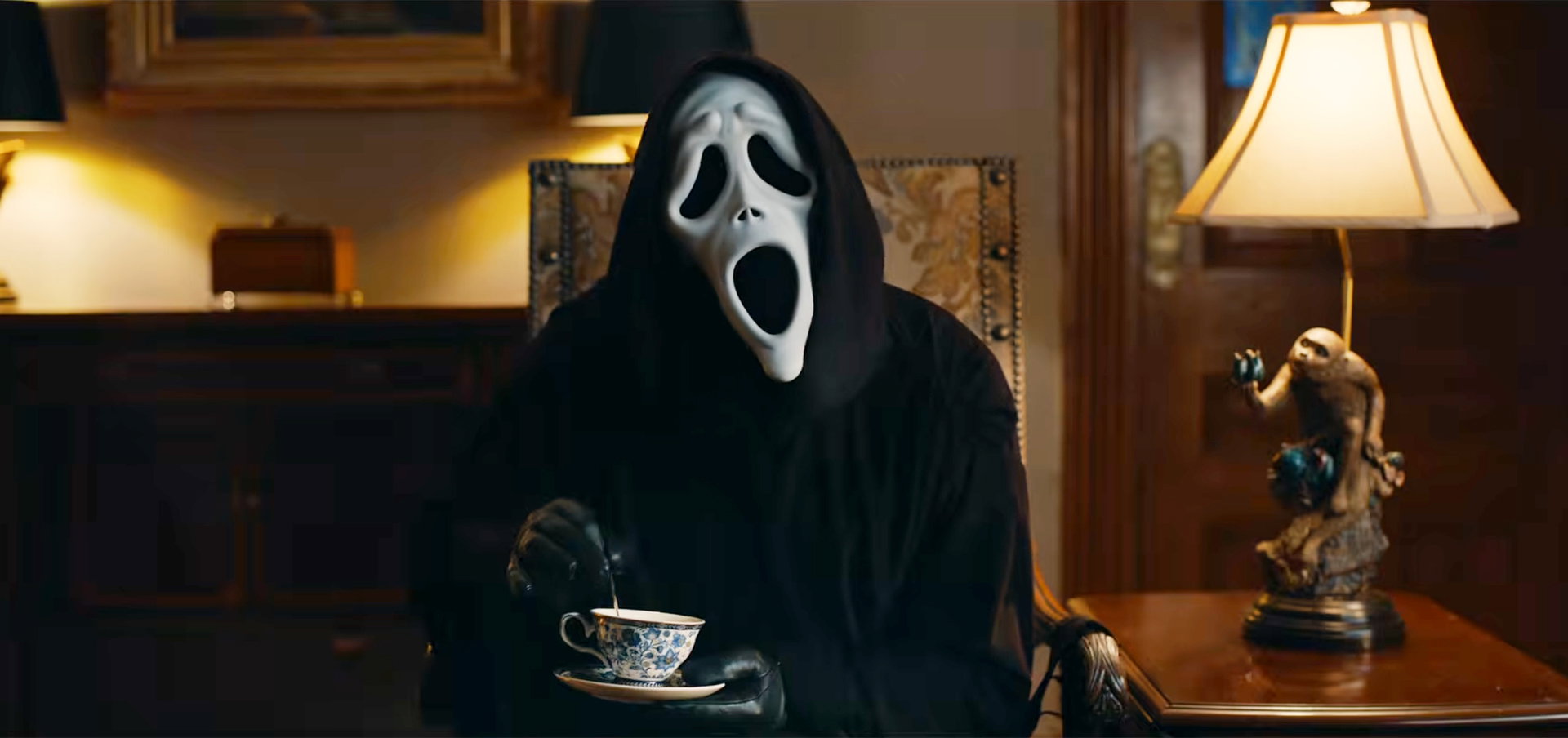 Final Trailer for 'Scary Movie 6' - They Coming for All Your Fave Horror