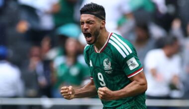 Mexico beat 10-man South Africa in their World Cup opener