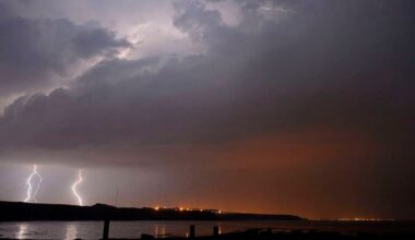 Thunderstorm warning issued for 19 counties