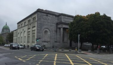 Judge apologises to victim over 'ridiculous' legal system