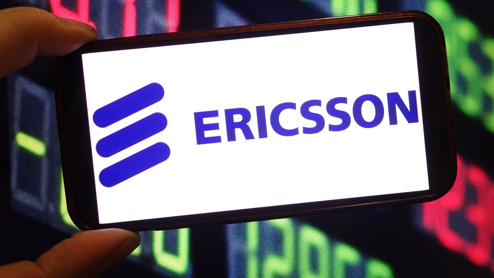 Ericsson's Q2 profit tops expectations, warns on AI costs