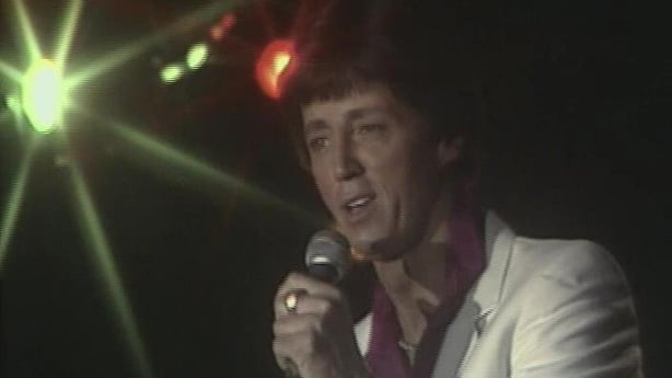 Singer Dickie Rock at the Stardust (1980)