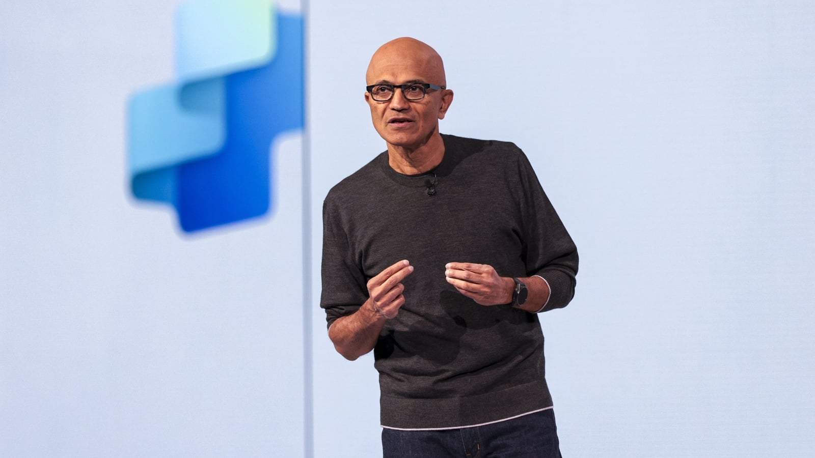 Microsoft says cash will keep flowing from AI, shares up