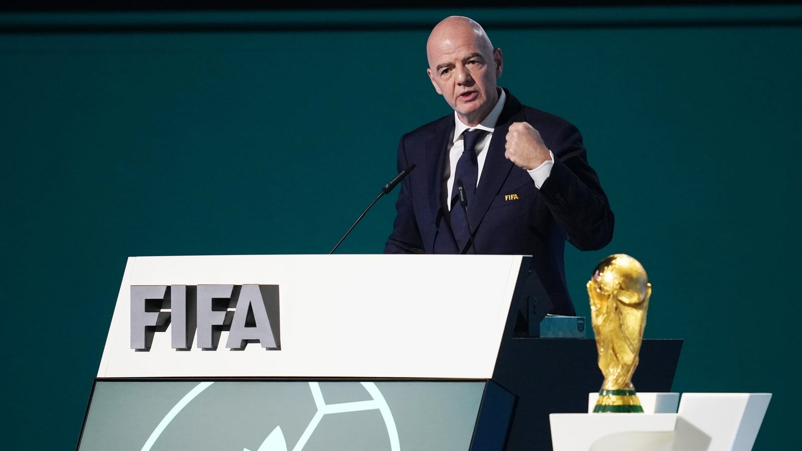 La Liga boss brands Infantino post 'pathetic'