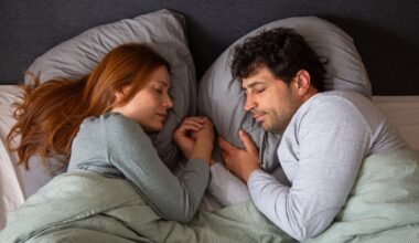 How did you sleep last night? It depends if you're a man or woman