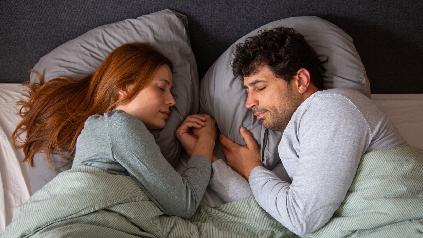 How did you sleep last night? It depends if you're a man or woman