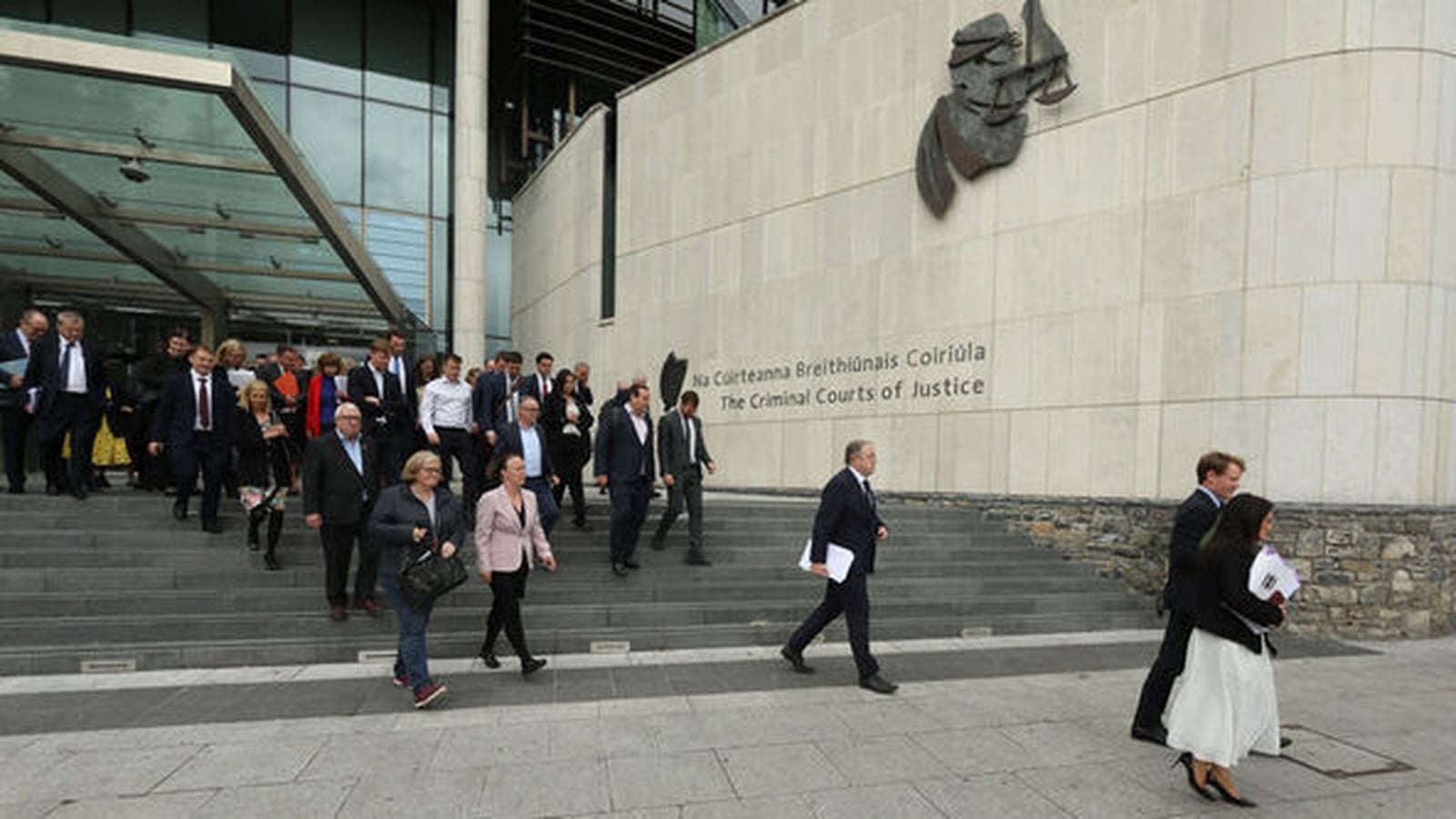 Minister has no 'hard data' to back up legal fee reform