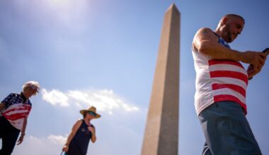Heat wave disrupts Fourth of July events across US