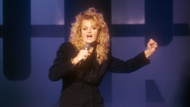 Bonnie Tyler, 01.03.1980, Musik-Show, Bühne, Auftritt, singen, Mikrofon, Sängerin, Promis, Prominente, Prominenter, (Photo by Peter Bischoff/Getty Images)