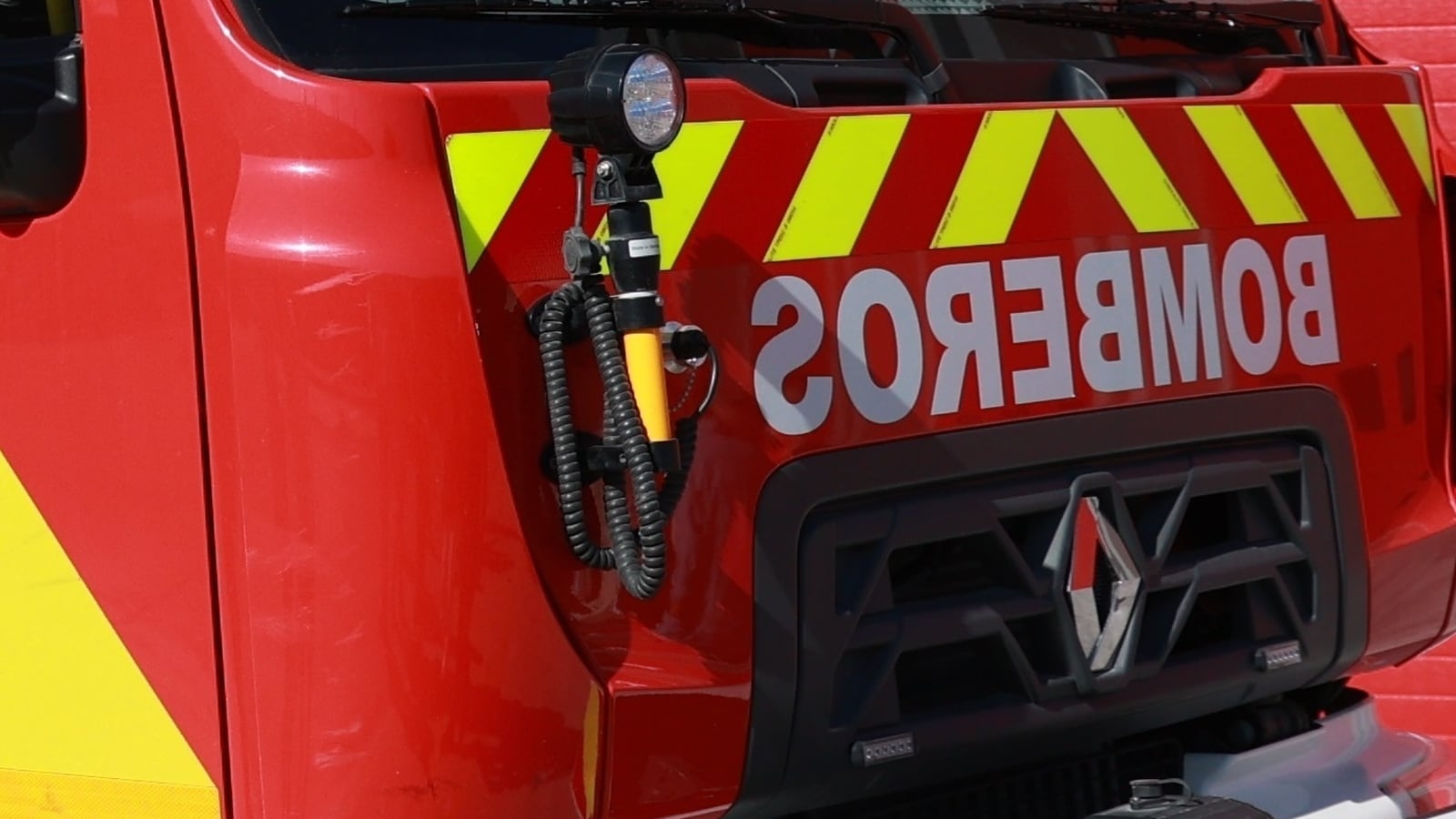 12 dead and others injured in wildfire in southern Spain