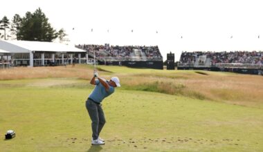 'Excited' McIlroy eases into share of Scottish Open lead