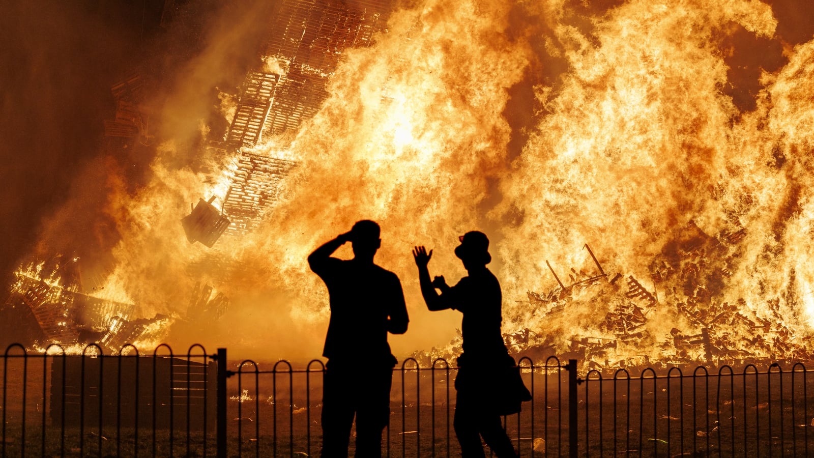 NI fire service received over 300 calls on Eleventh Night