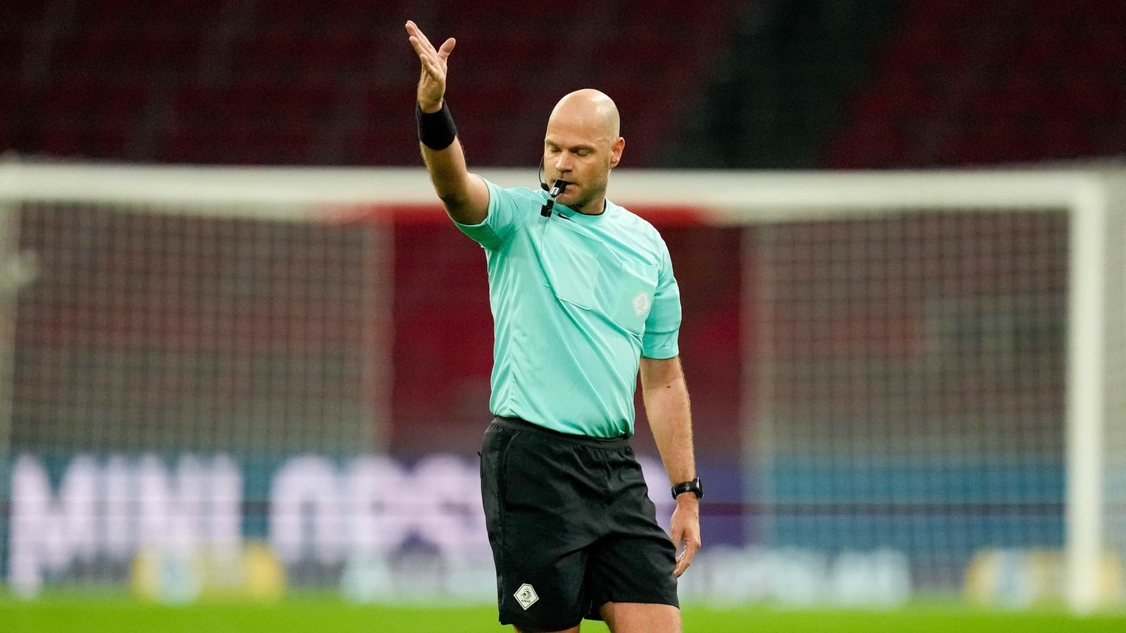 Referee dropped from World Cup dies aged 38