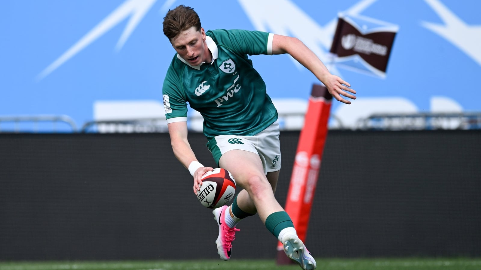 Ireland U20s hang on to avoid Fiji upset