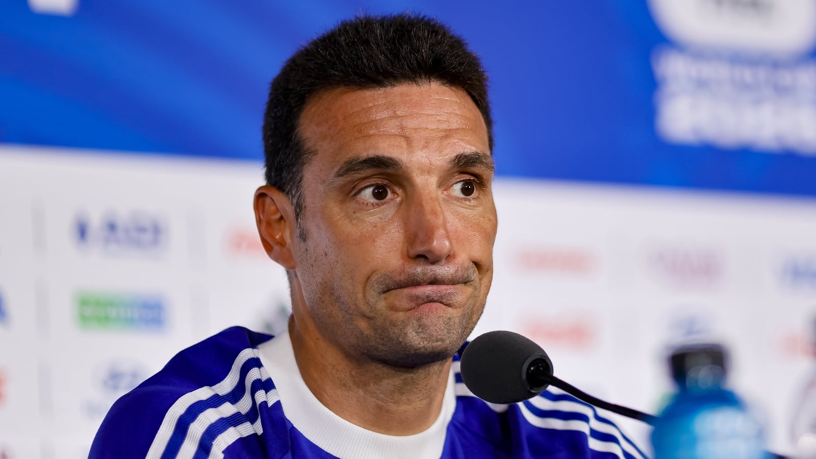 Scaloni: 'Wrong' to make World Cup clash about Falklands