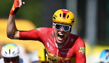 Waerenskjold wins fastest ever Tour de France stage