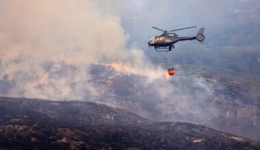 Killarney National Park road closed due to wildfire