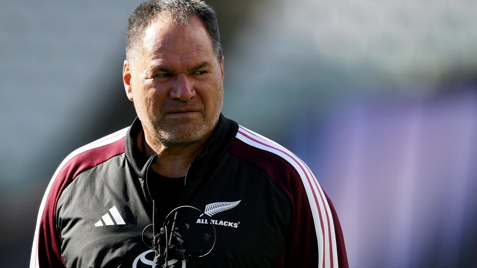 Rennie beefs up pack to go after Ireland's stepiece