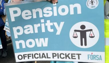 Lump sum recommended in school secretary pension row
