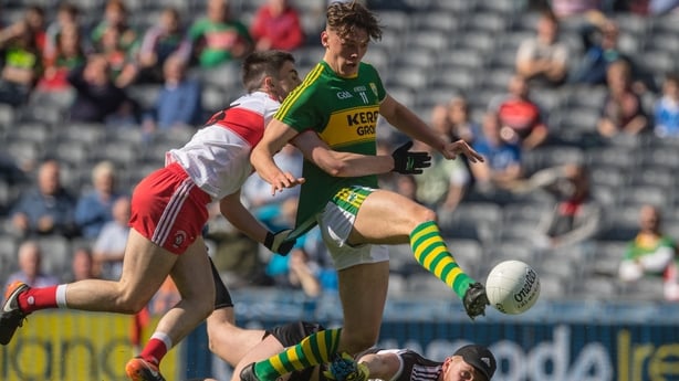 17 September 2017; David Clifford of Kerry, after beating the derry goalkeeper Oran Hartin and full back Conor McCluskey, shoots to score his side's second goal in the 14th minute of the Electric Ireland GAA Football All-Ireland Minor Championship Final match between Kerry and Derry at Croke Park in
