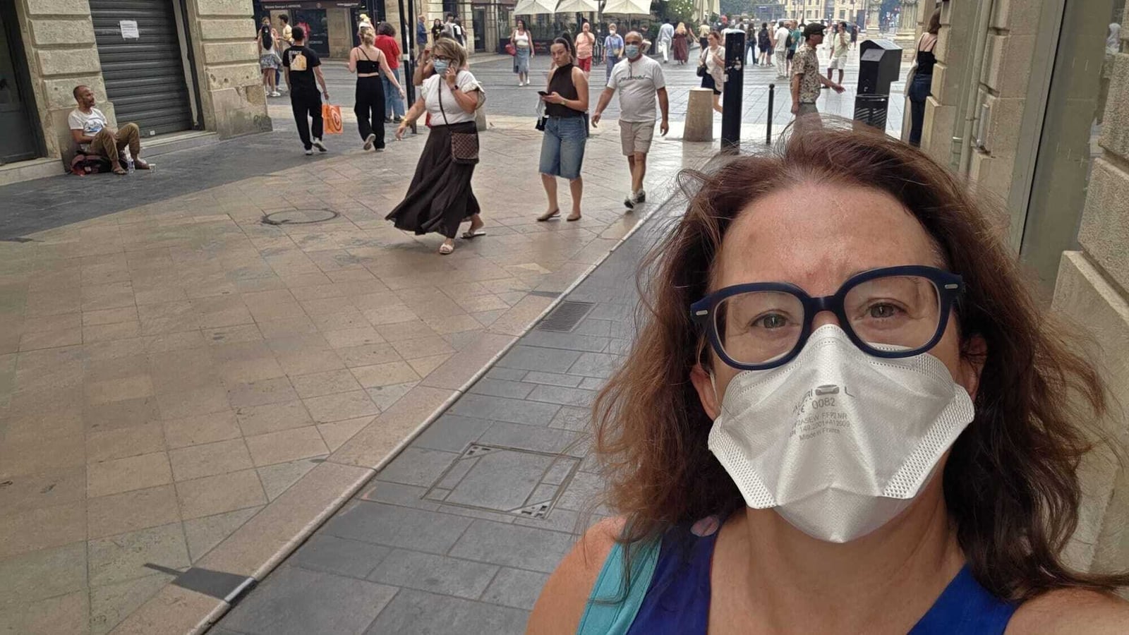 'There's ash everywhere,' says Irish woman in Bordeaux