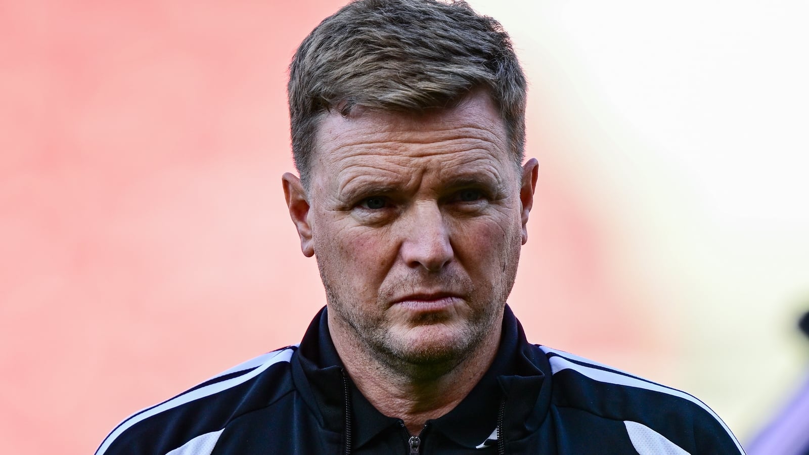 Howe departs as Newcastle head coach