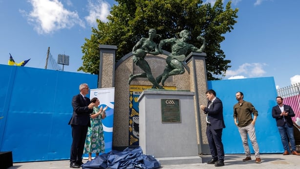 Statue is unveiled in Thurles