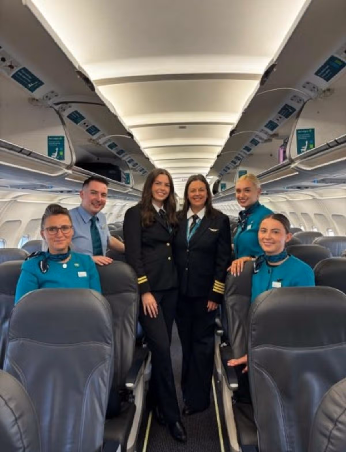 Sonya said it was "an absolute honour" to have her daughter Lara serve as her First Officer on the histroic flight