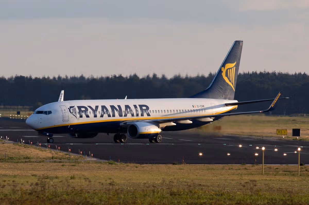 A Ryanair plane (stock)