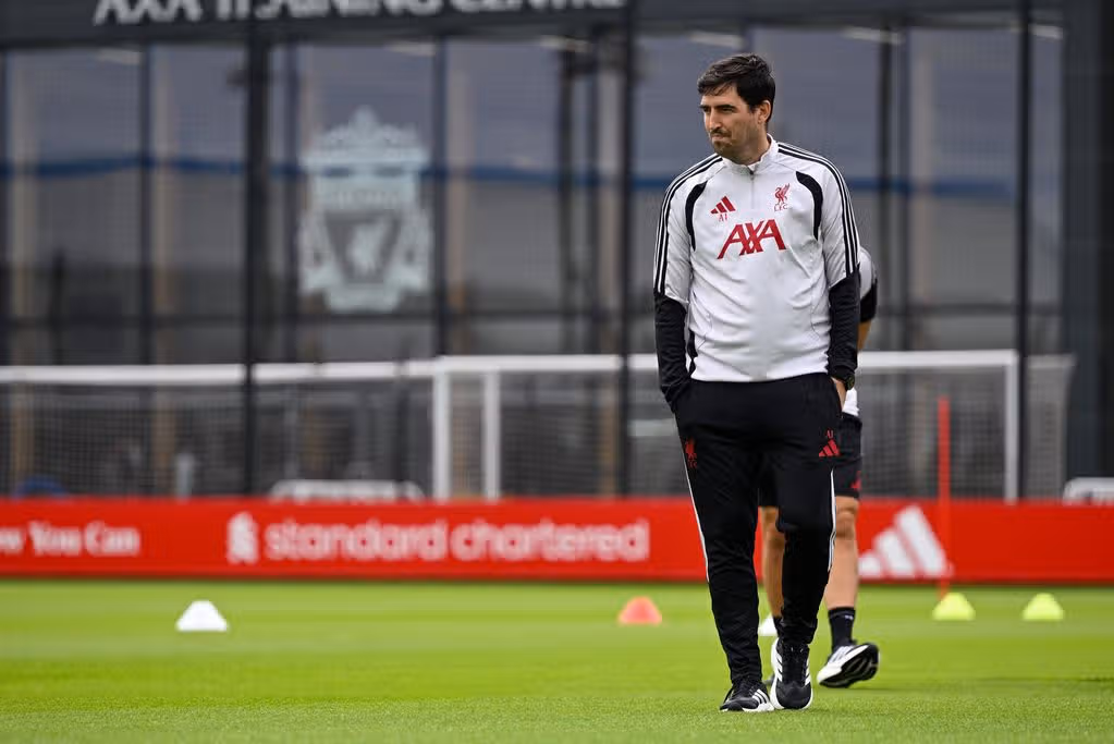 Andoni Iraola head coach of Liverpool during a training session at AXA Training Centre