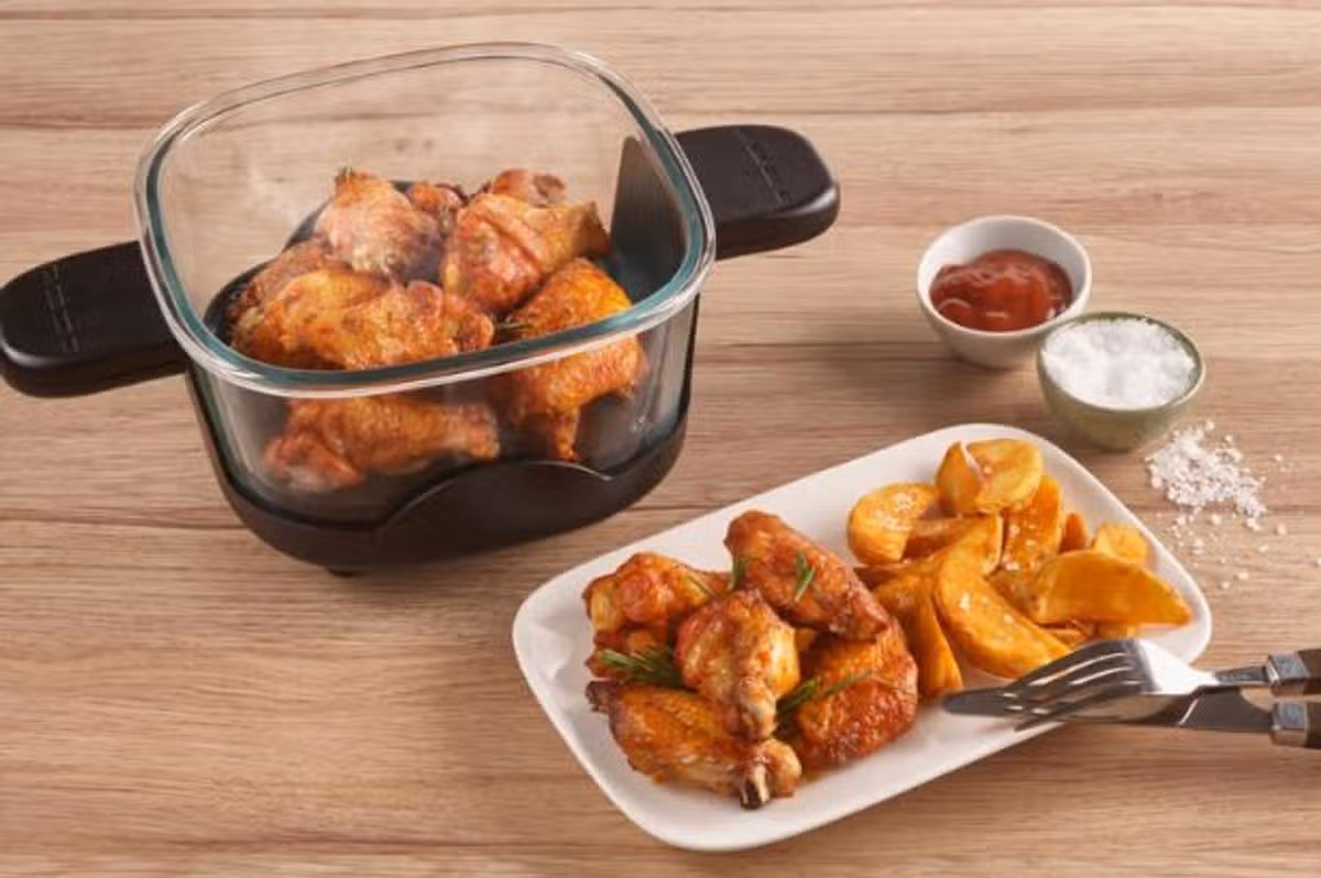 Lidl claims the gadget can cope with "small portions" as well as "a whole chicken"