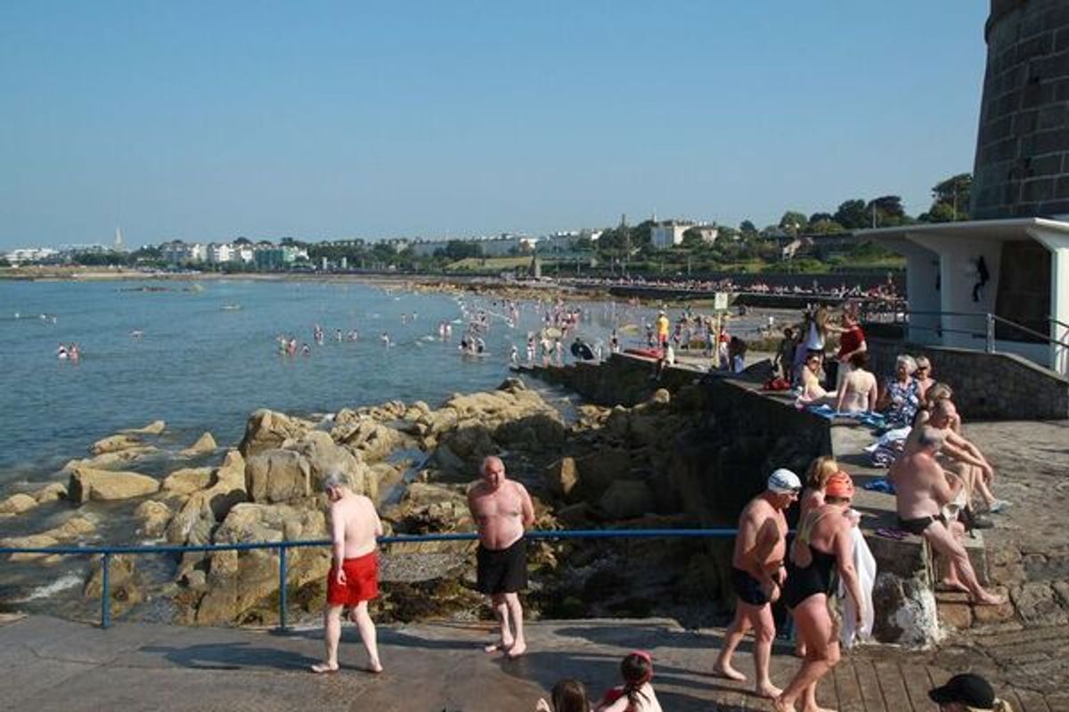 The public enjoying the heat wave this afternoon,at Seapoint, Dublin...
Pic Collins Photos