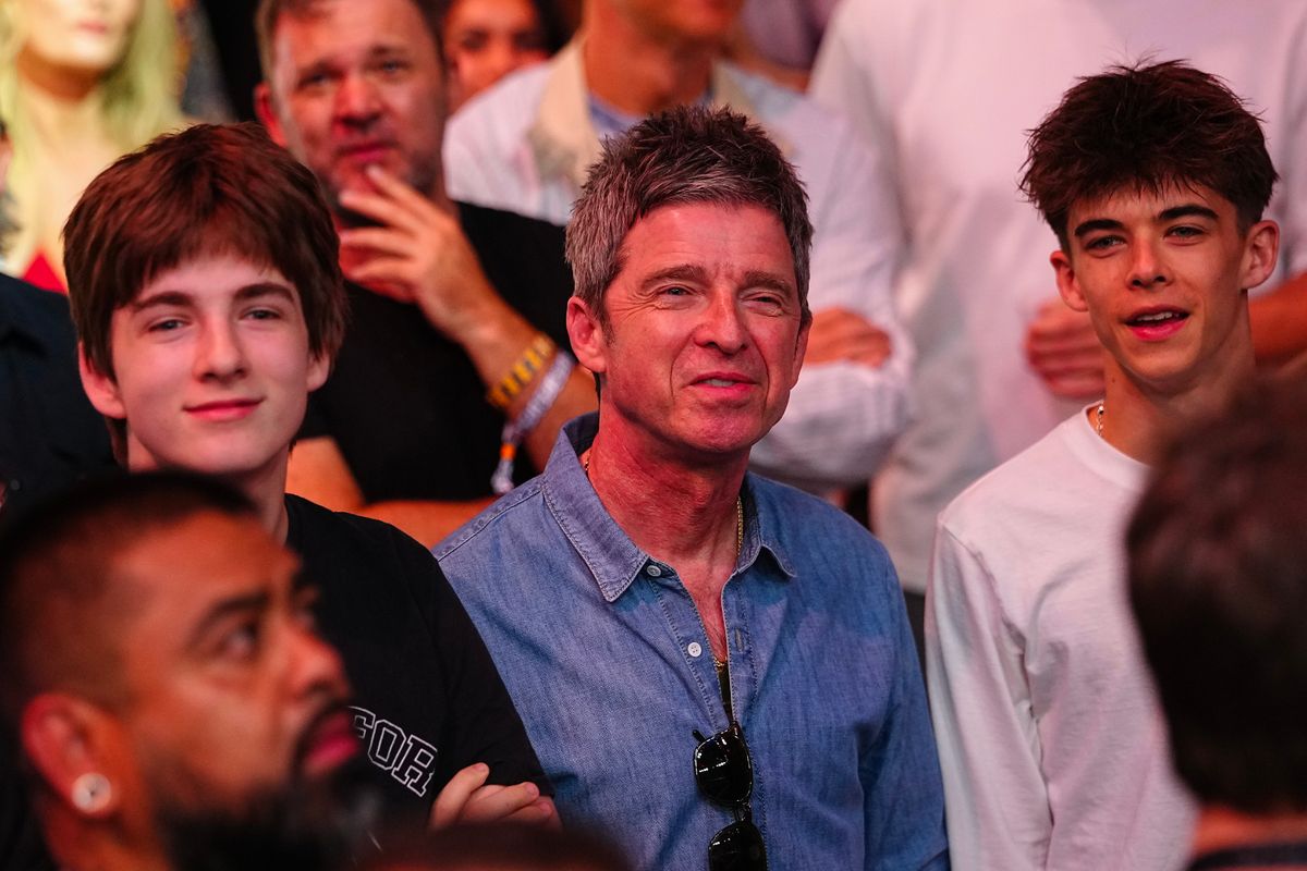 Noel Gallagher shares rare outing with sons Sonny and Donovan