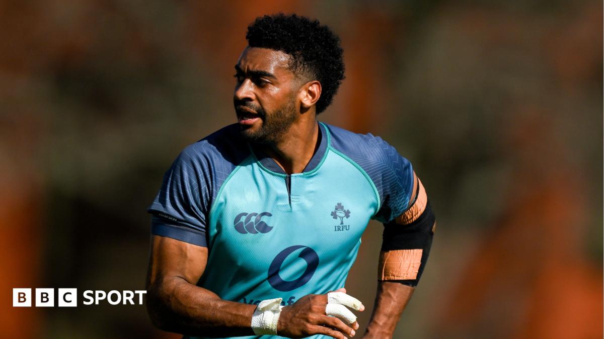 Robert Baloucoune in Ireland training