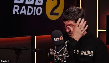Vernon Kay broke down in tears as The Script frontman Danny O'Donoghue reflected on his bandmate Mark Sheehan's death