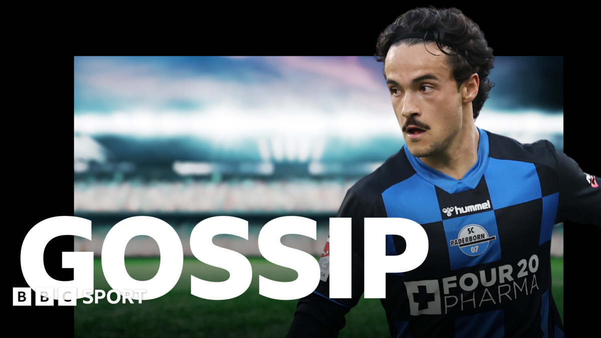 Paderborn midfielder Mika Baur