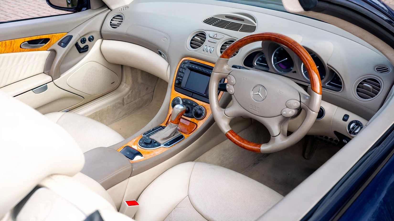 2003 Mercedes-Benz SL 600 interior