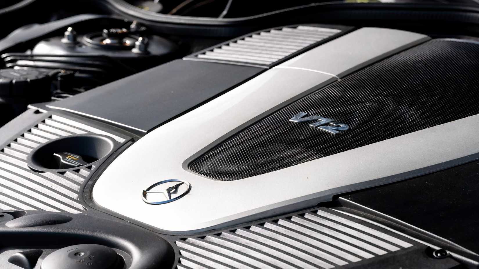 2003 Mercedes-Benz SL 600 engine