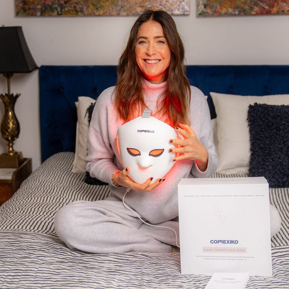 LED Light Therapy Face Mask